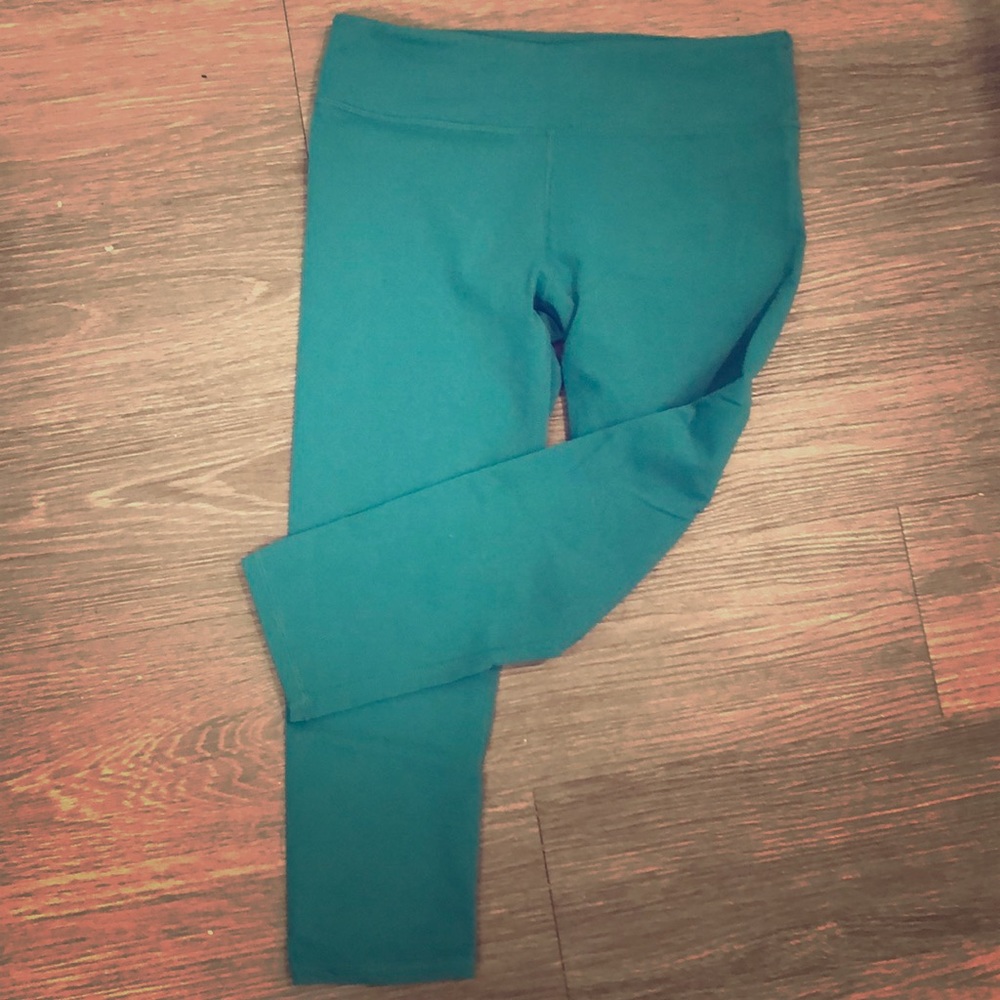 Demi Lovato Fabletics Capris